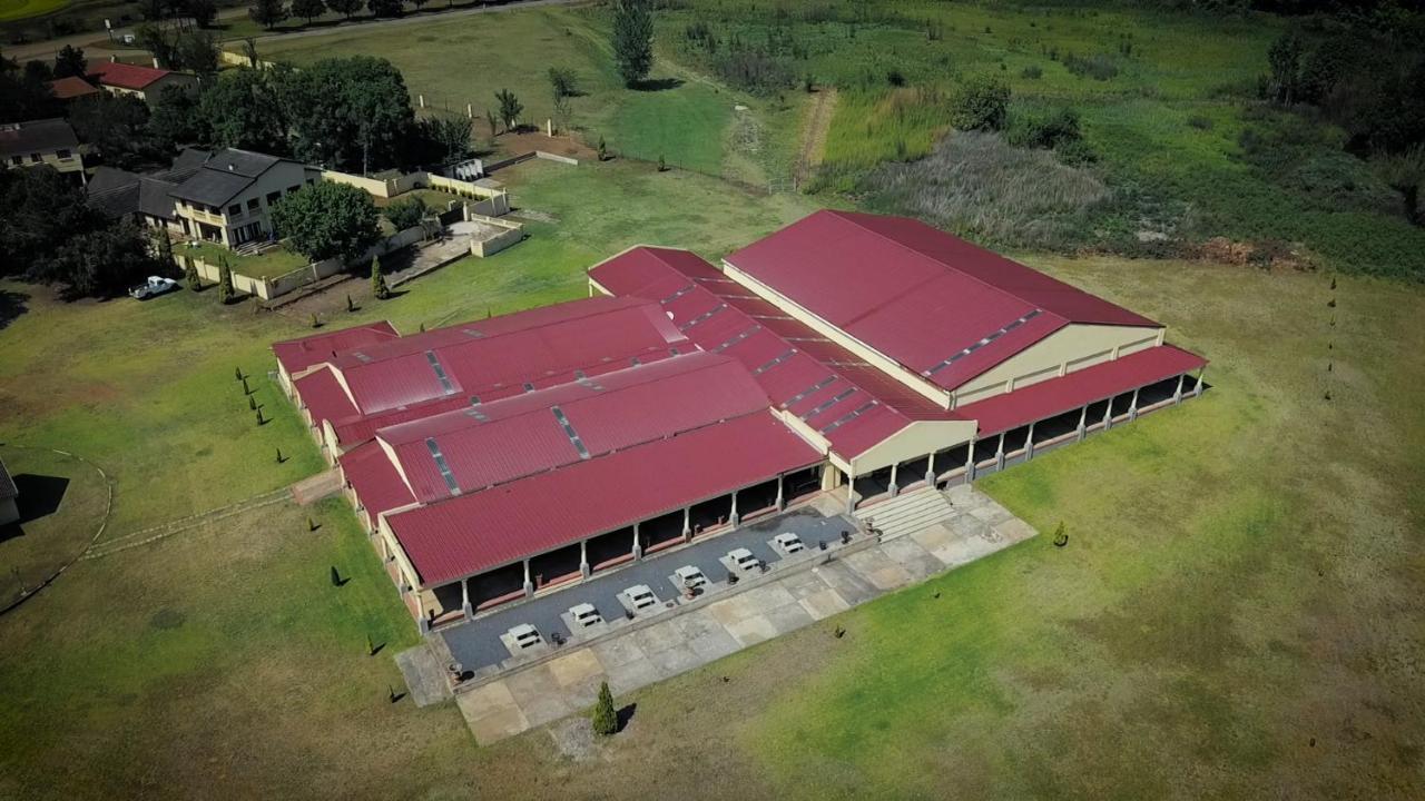 Floreat Riverside Lodge And Spa Sabie Buitenkant foto