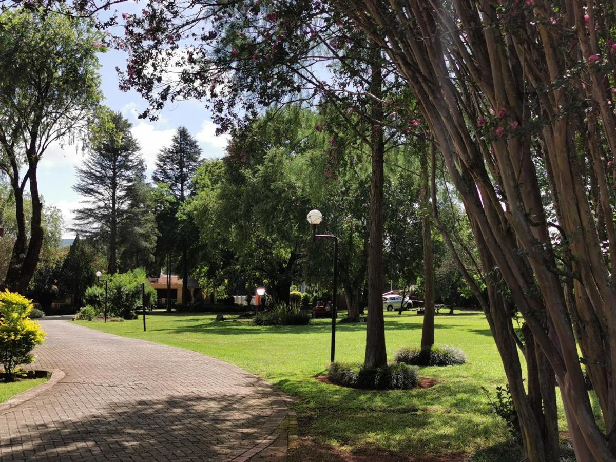 Floreat Riverside Lodge And Spa Sabie Buitenkant foto