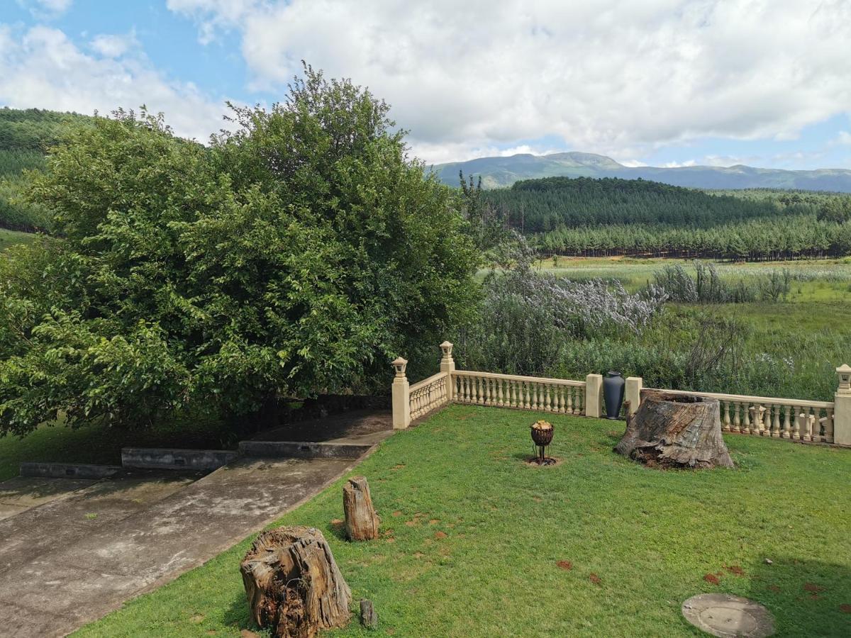 Floreat Riverside Lodge And Spa Sabie Buitenkant foto